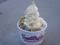 FreshBerry Frozen Yogurt Café image 8